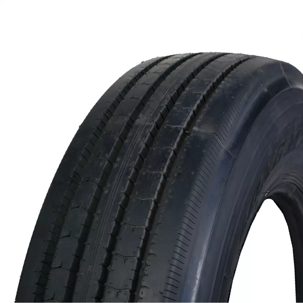 Грузовая шина 295/80 R22,5 Long March LM-216 18PR в Красновишерске