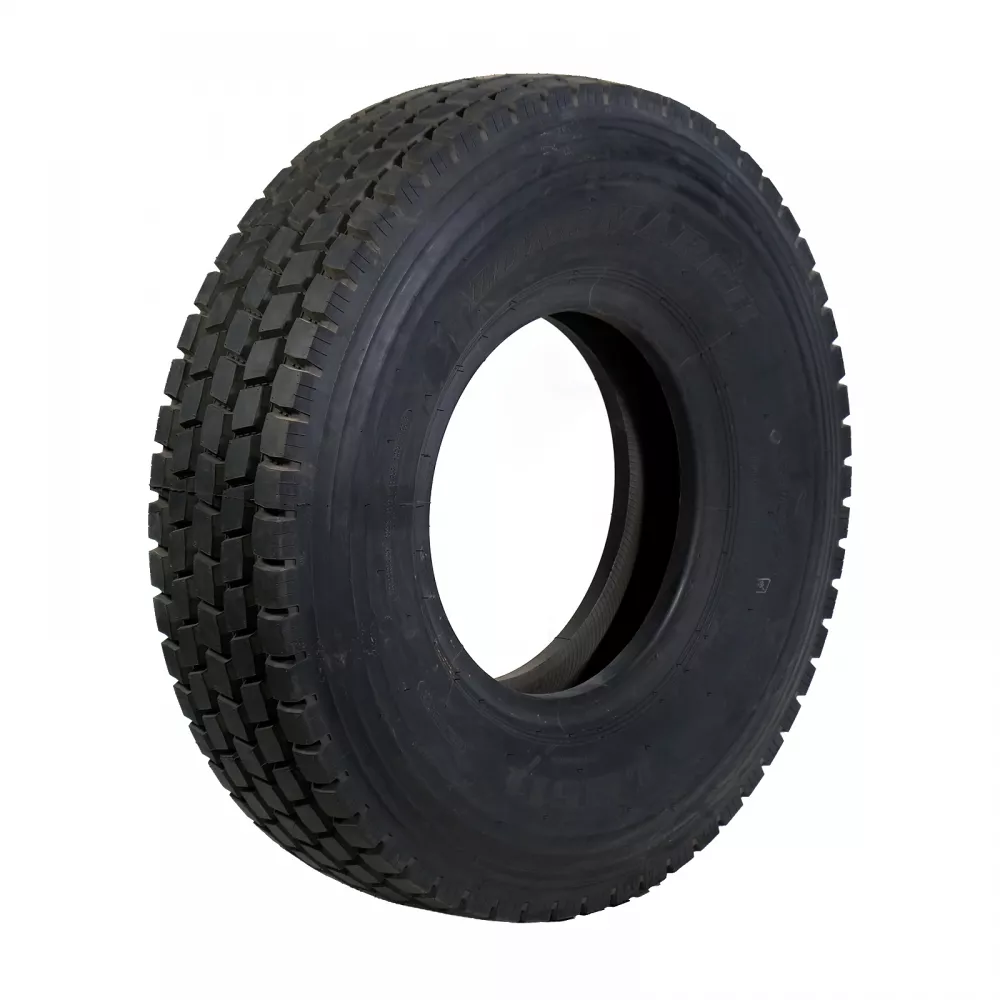  Грузовая шина Blackhawk BAR26 235/75 R17,5 143/141J, Рулевая ось  в Красновишерске