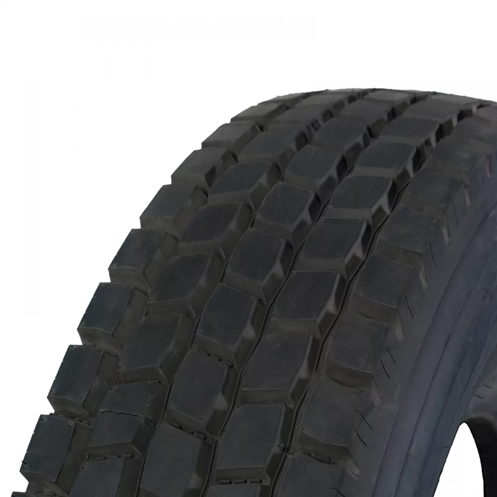  Грузовая шина Blackhawk BAR26 235/75 R17,5 143/141J, Рулевая ось  в Красновишерске