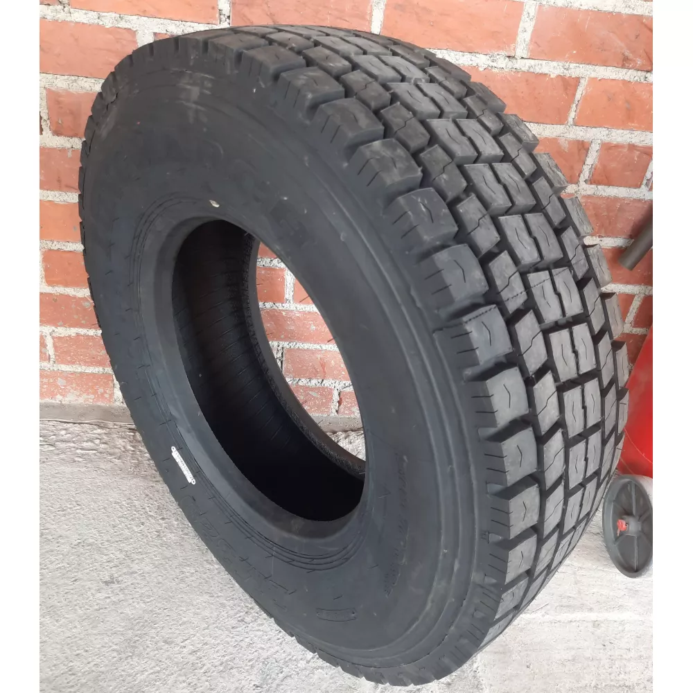 Грузовая шина 305/70 R19,5 Long March LM-329 18PR в Красновишерске